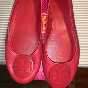 Tory Burch Flats size 9- GREAT SHAPE